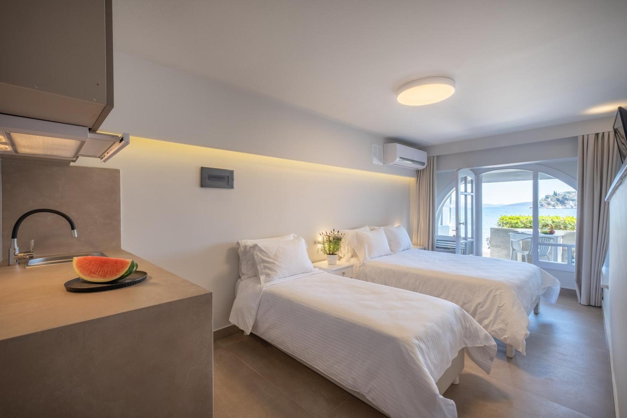 Nelly'S Apartments Tolón Dış mekan fotoğraf